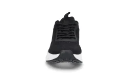 Sporty sneakers på trendy såle